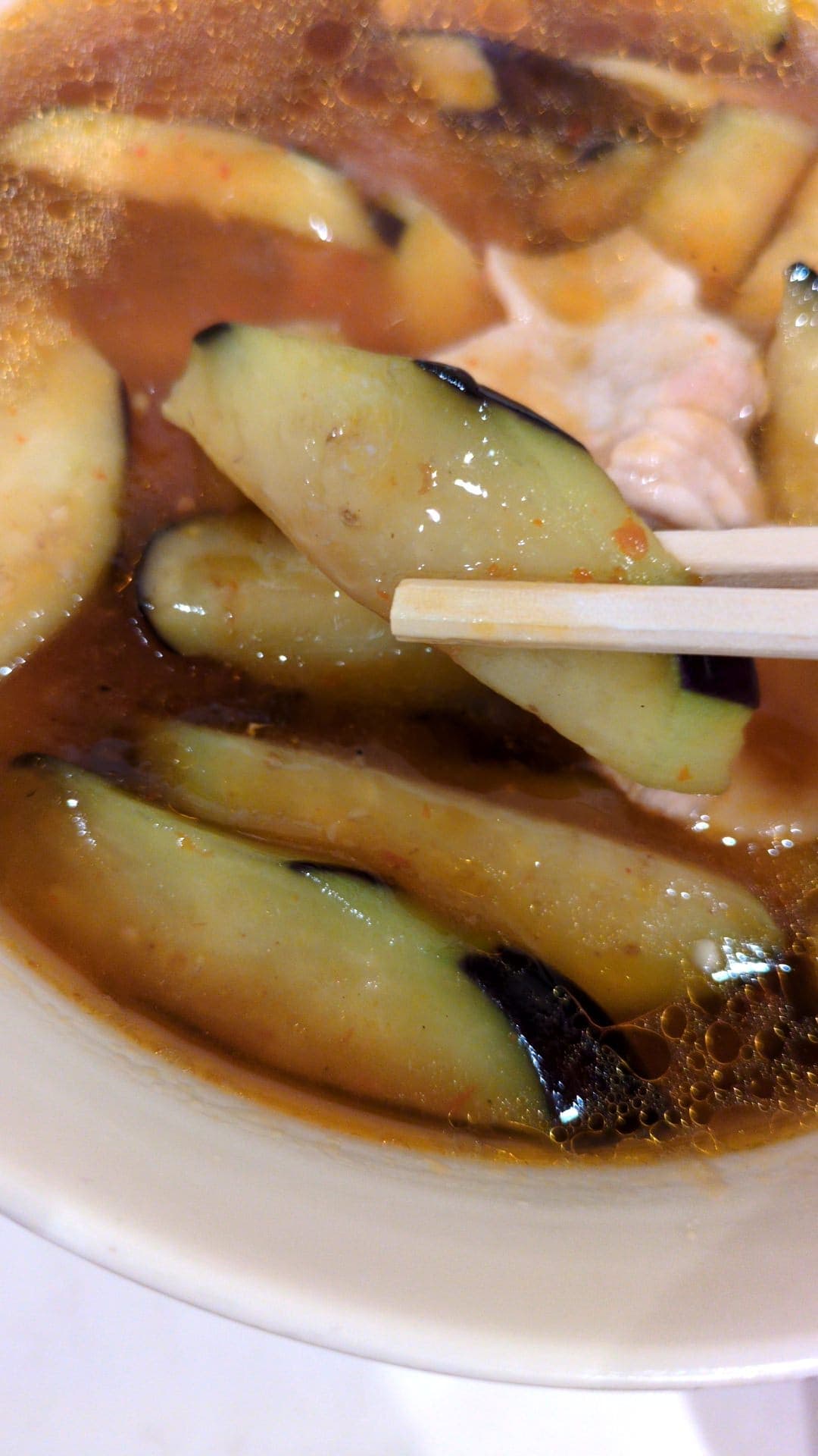 大井町 金門飯店 ナスラーメン 食べる1