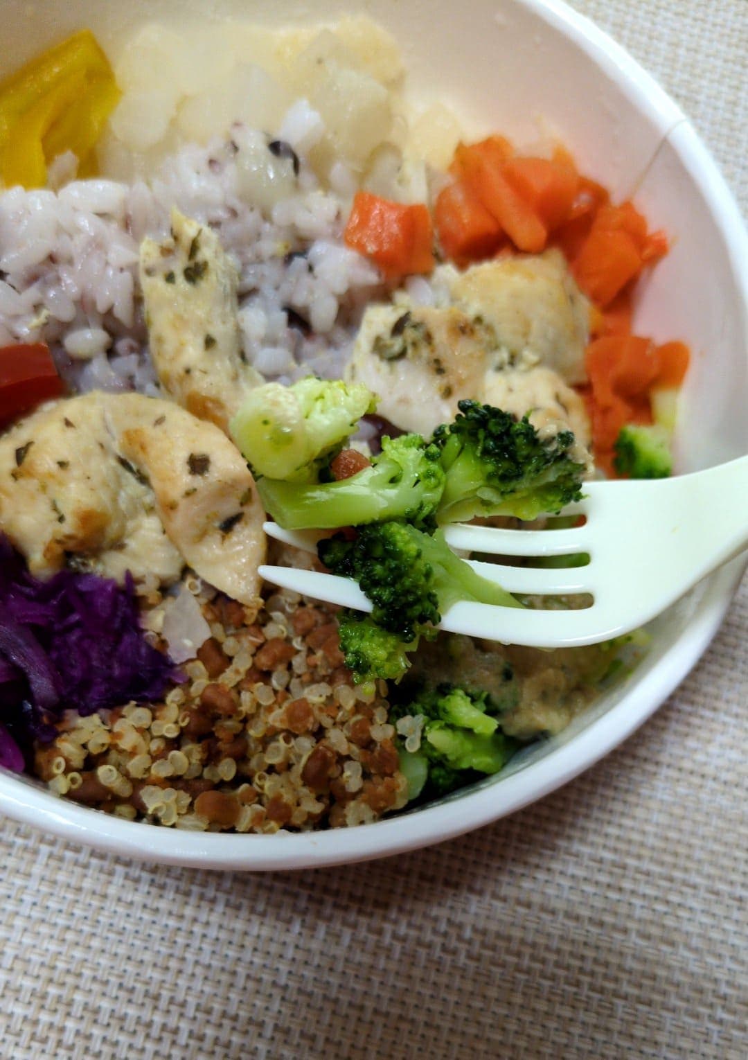 無印良品の冷凍プレート「1/3日分の野菜を使った雑穀ごはん」 食べる6