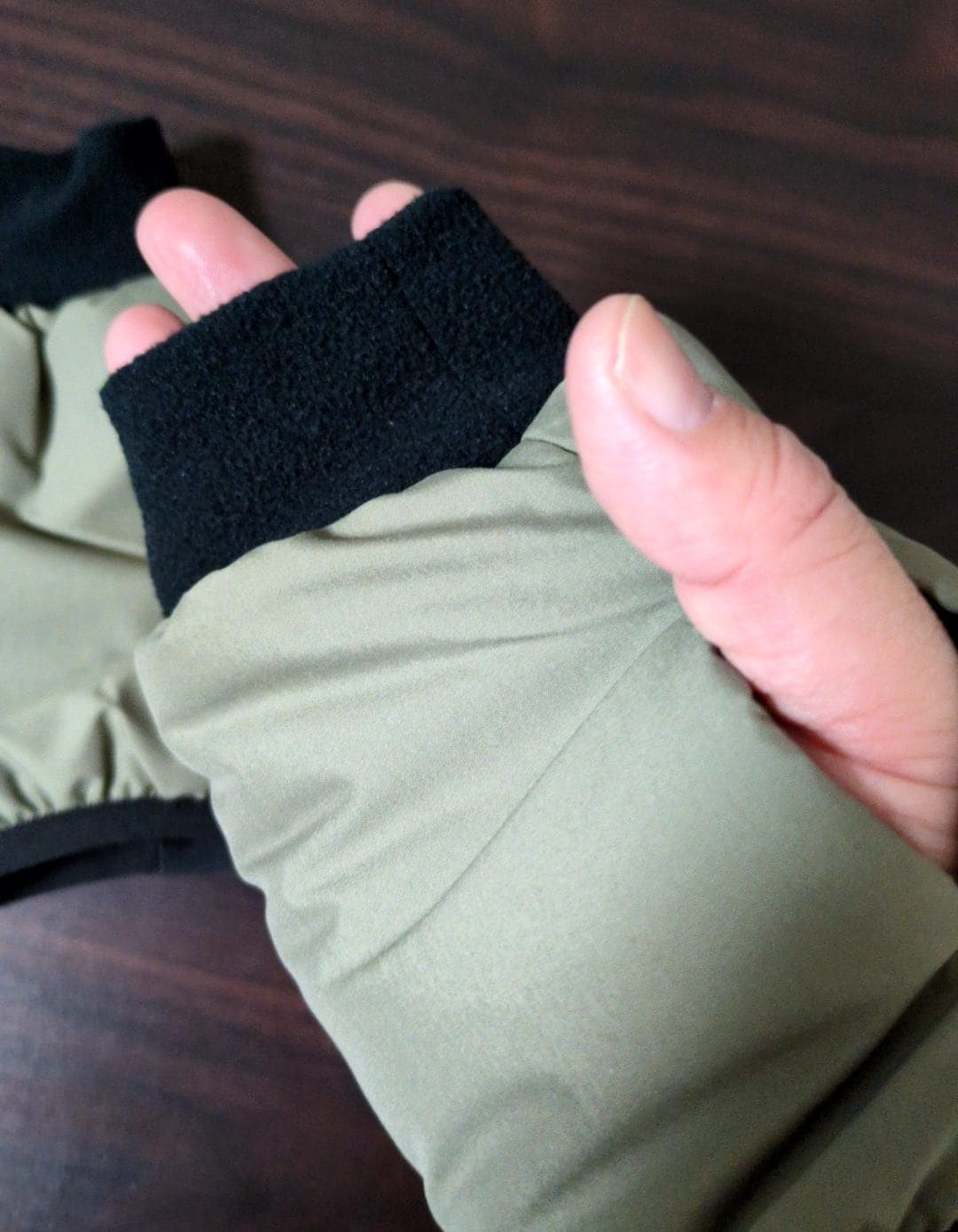 無印良品　吸湿発熱中わた 表面撥水 ハンドウォーマー　はめる