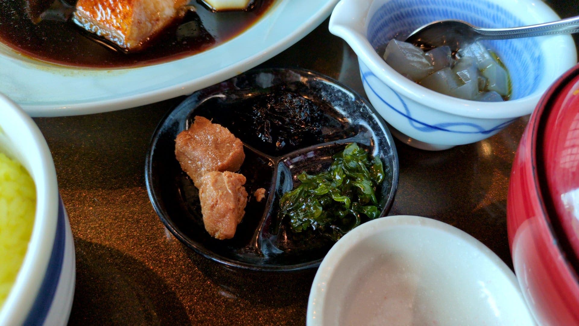 綱元料理徳造丸 金目鯛煮魚大量膳 小鉢