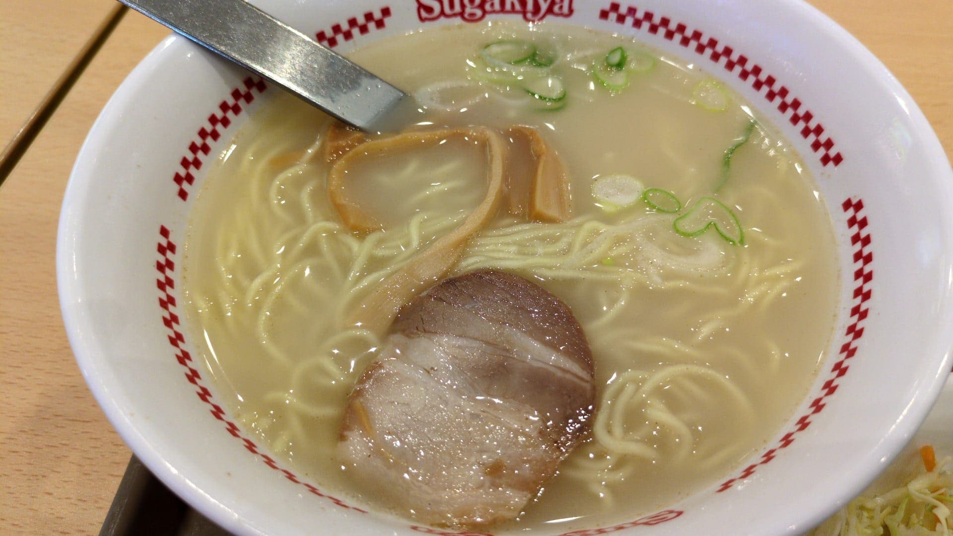 スガキヤ　ラーメン＋五目ごはん・サラダセット　食べる１