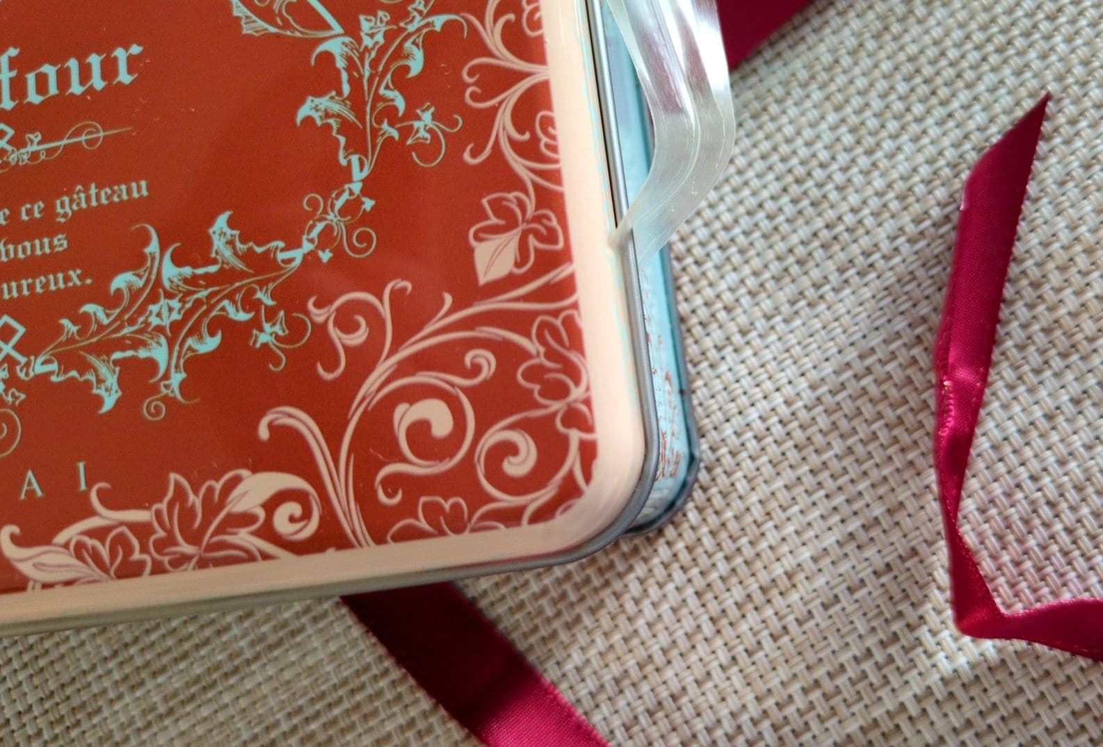 atelier UKAI フールセック 小缶 開封2