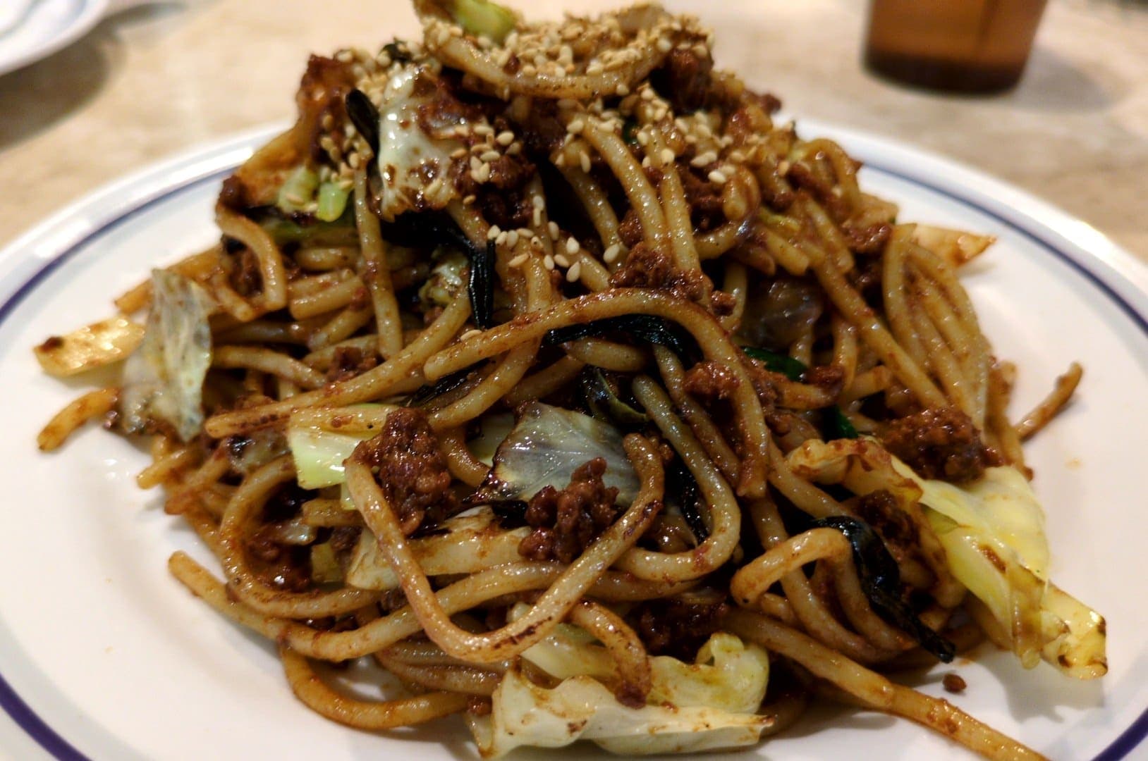 関谷スパゲティ　みそミート　食べる１