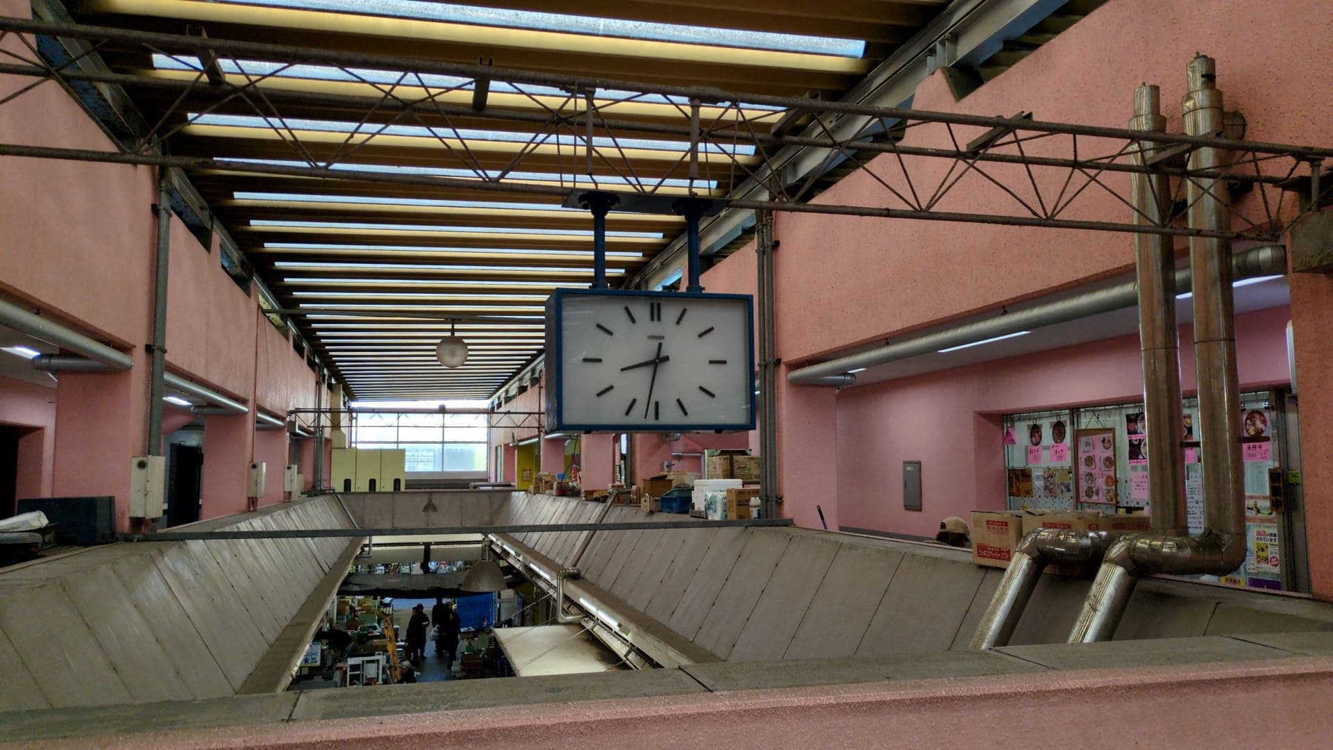 千葉市中央市場の飲食店街