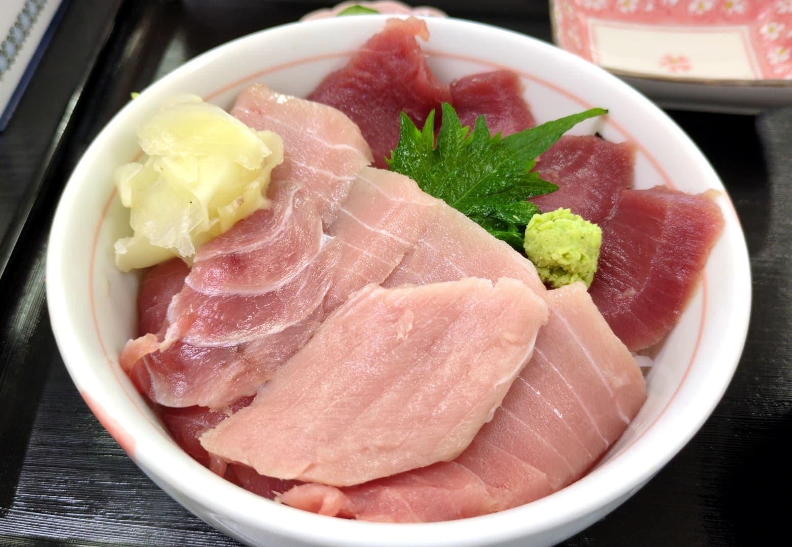 長谷川食堂　鉄火丼　2色