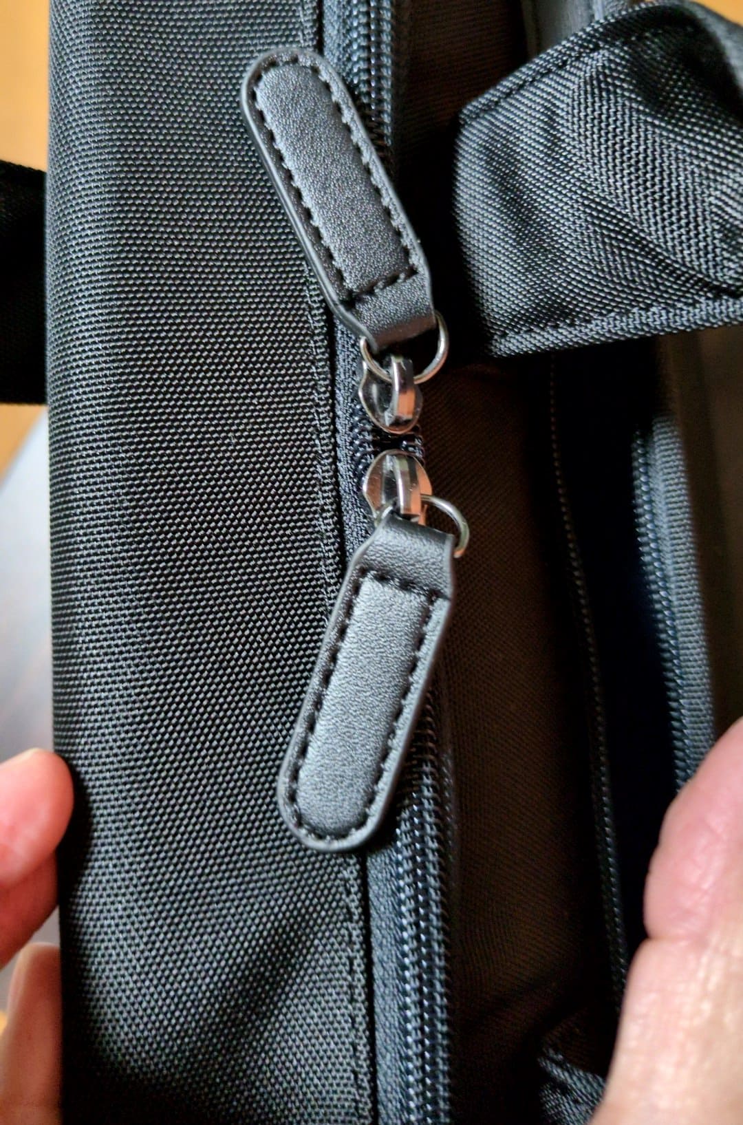 World Traveler ビジネスバッグ(型番65331) 大ポケット