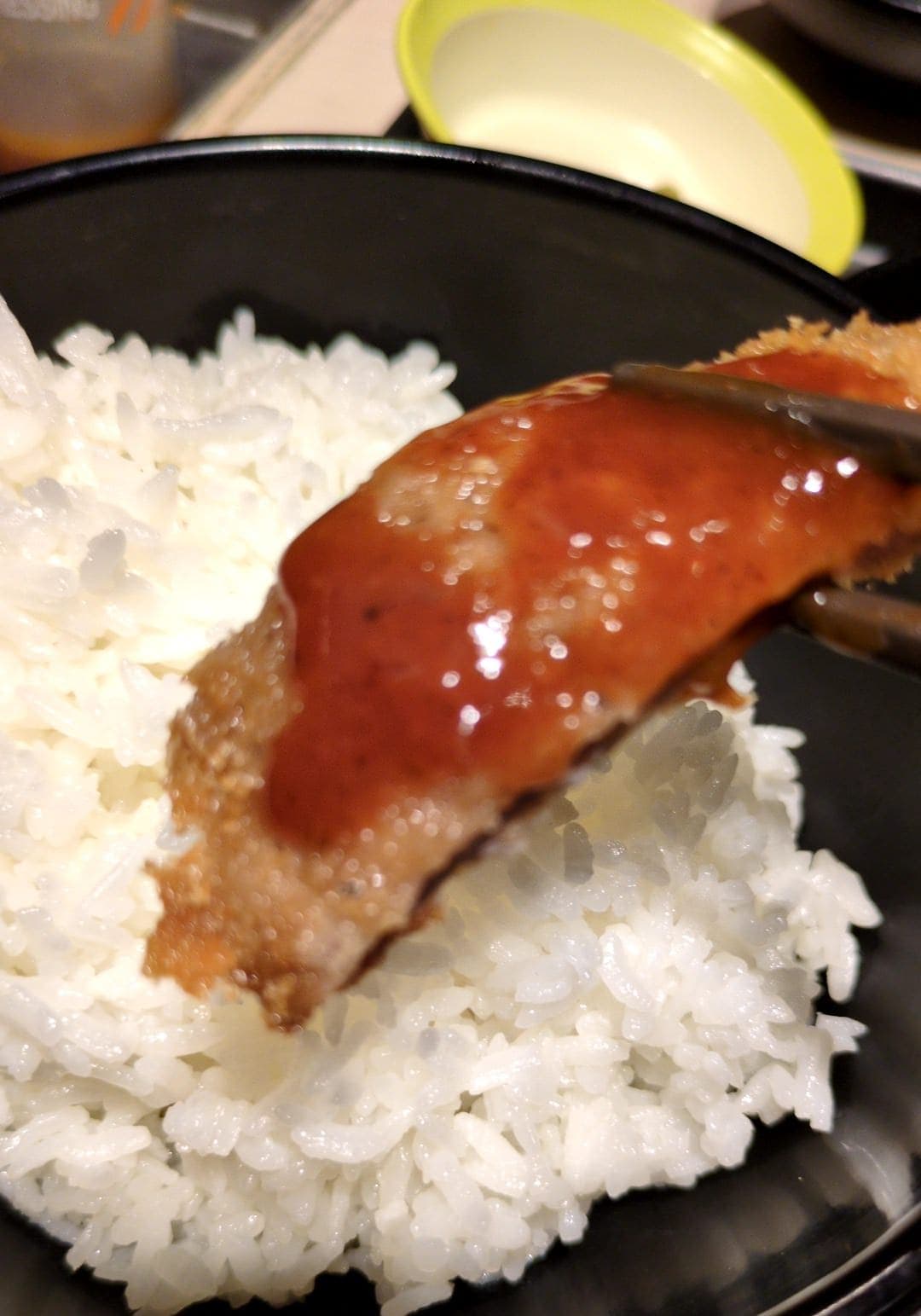 松のや　牛サーロインかつ定食　特濃ソース２