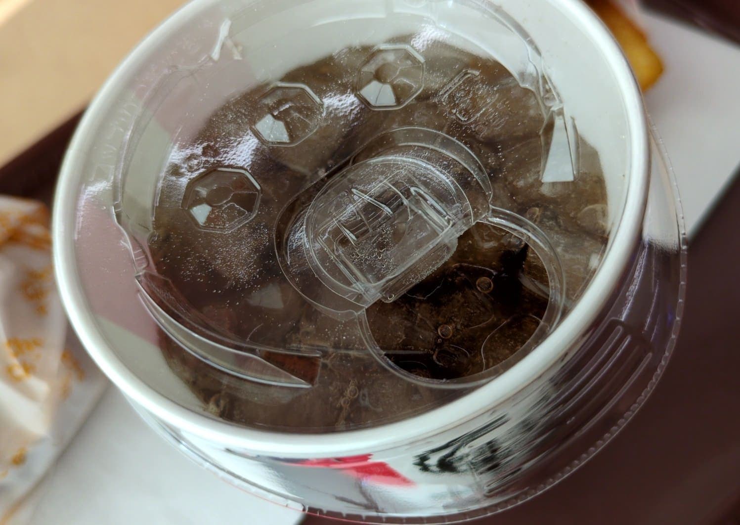 ケンタッキー　チーズチキンフィレバーガーセット　ペプシ飲む