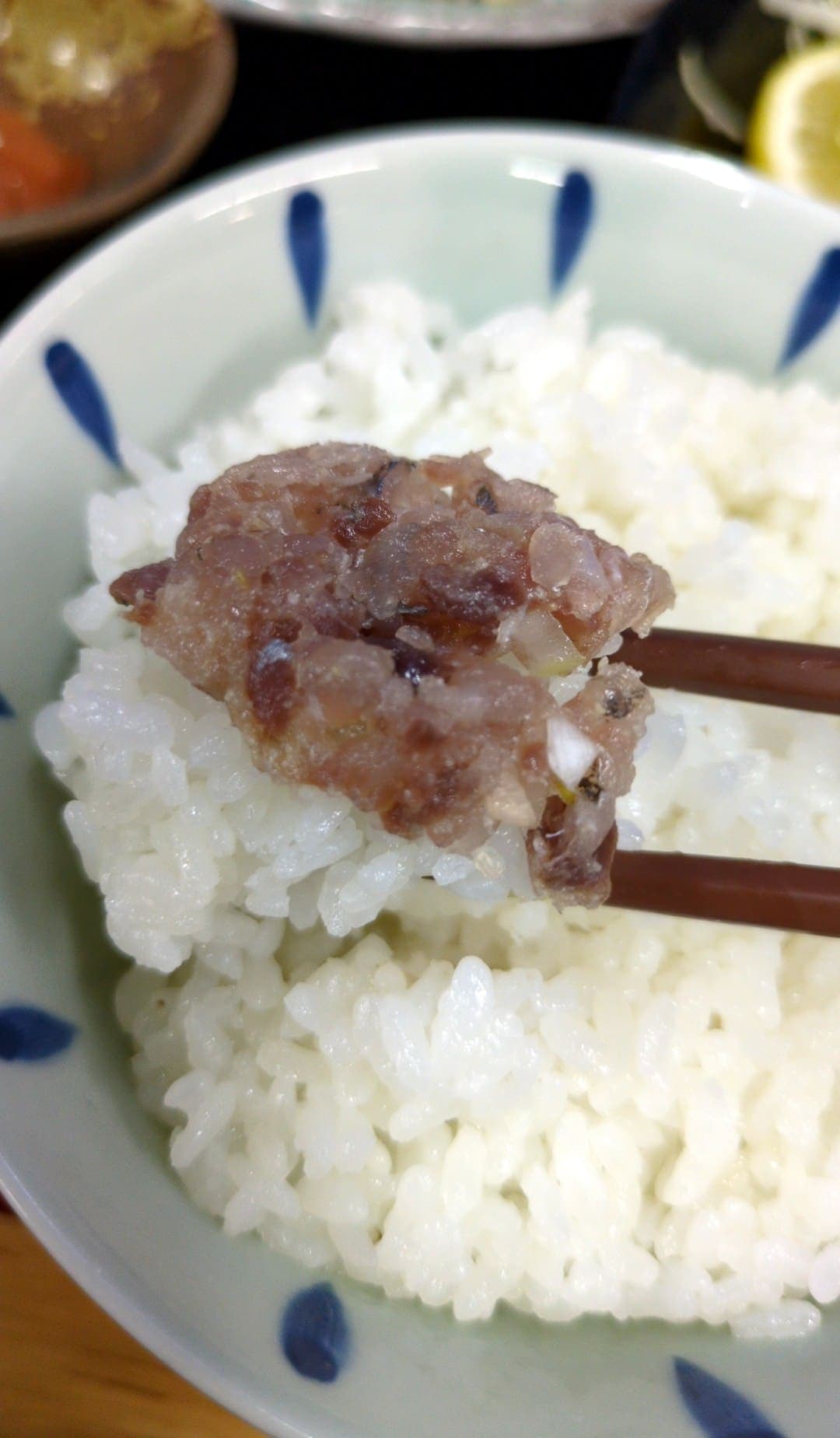 道の駅 ちくら潮風王国 せん政水産 てっぱつあじのフライとなめろう定食 なめろう食べる1