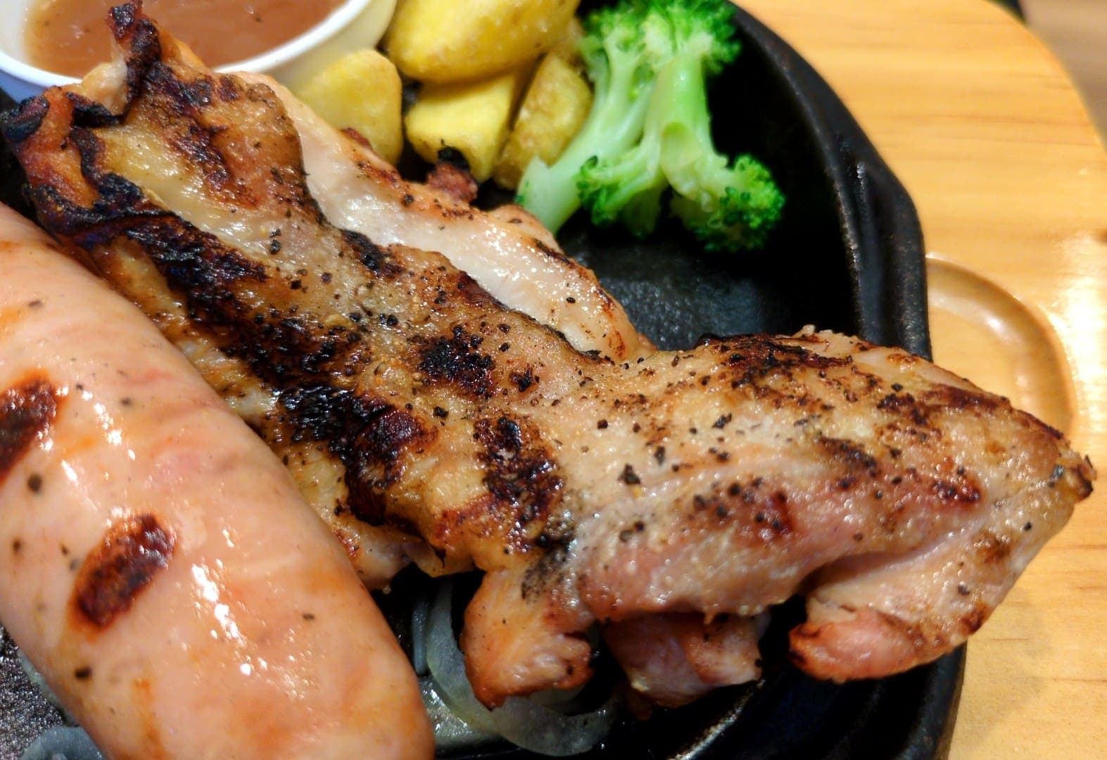 ビッグボーイ　平日ランチメニュー　ミックスグリル　チキングリル