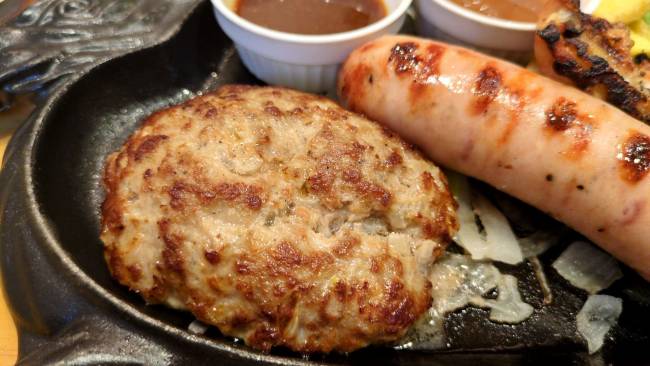 ビッグボーイ　平日ランチメニュー　ミックスグリル　ハンバーグ