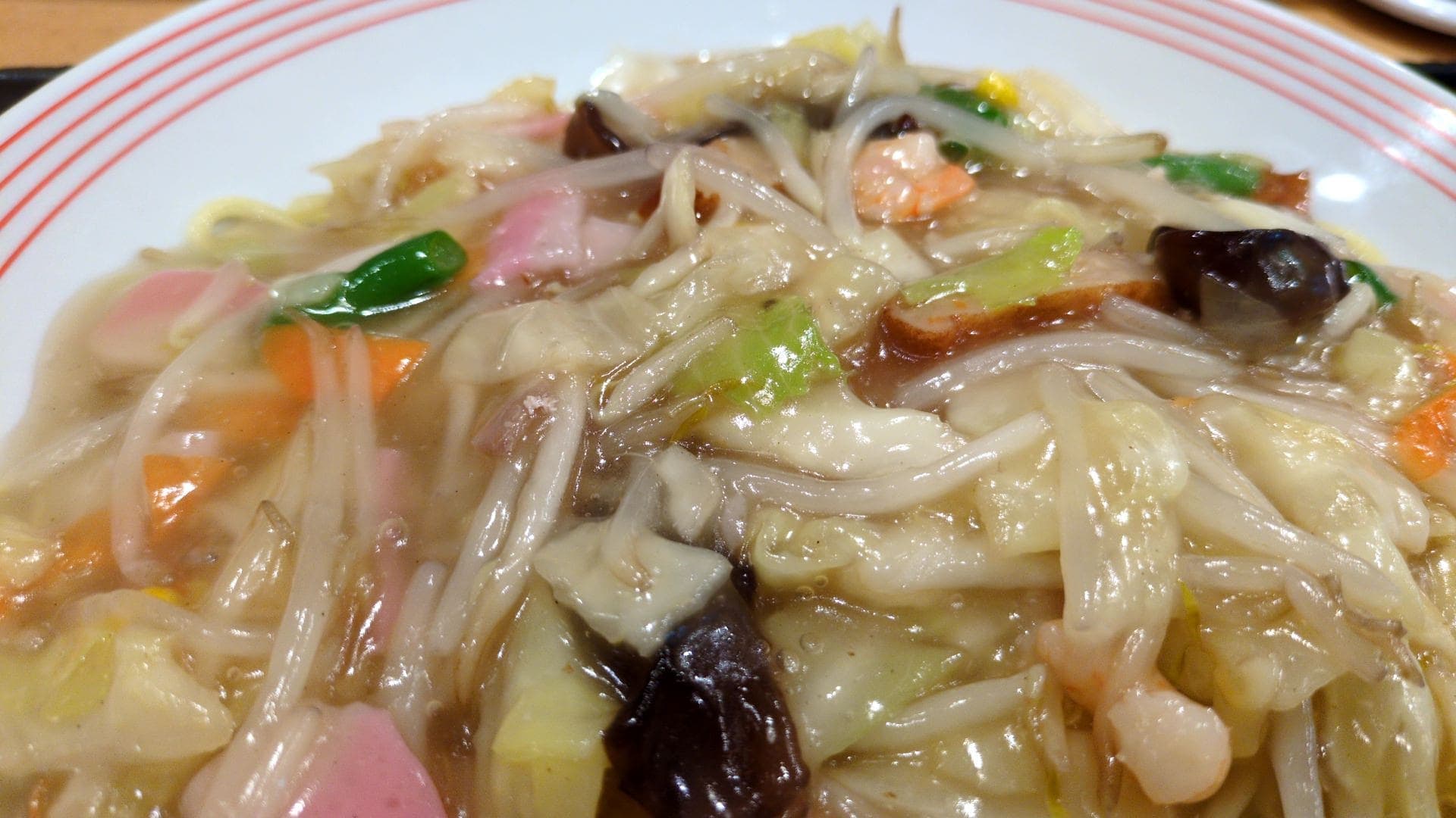 リンガーハット　やわらか太めん皿うどん　彩