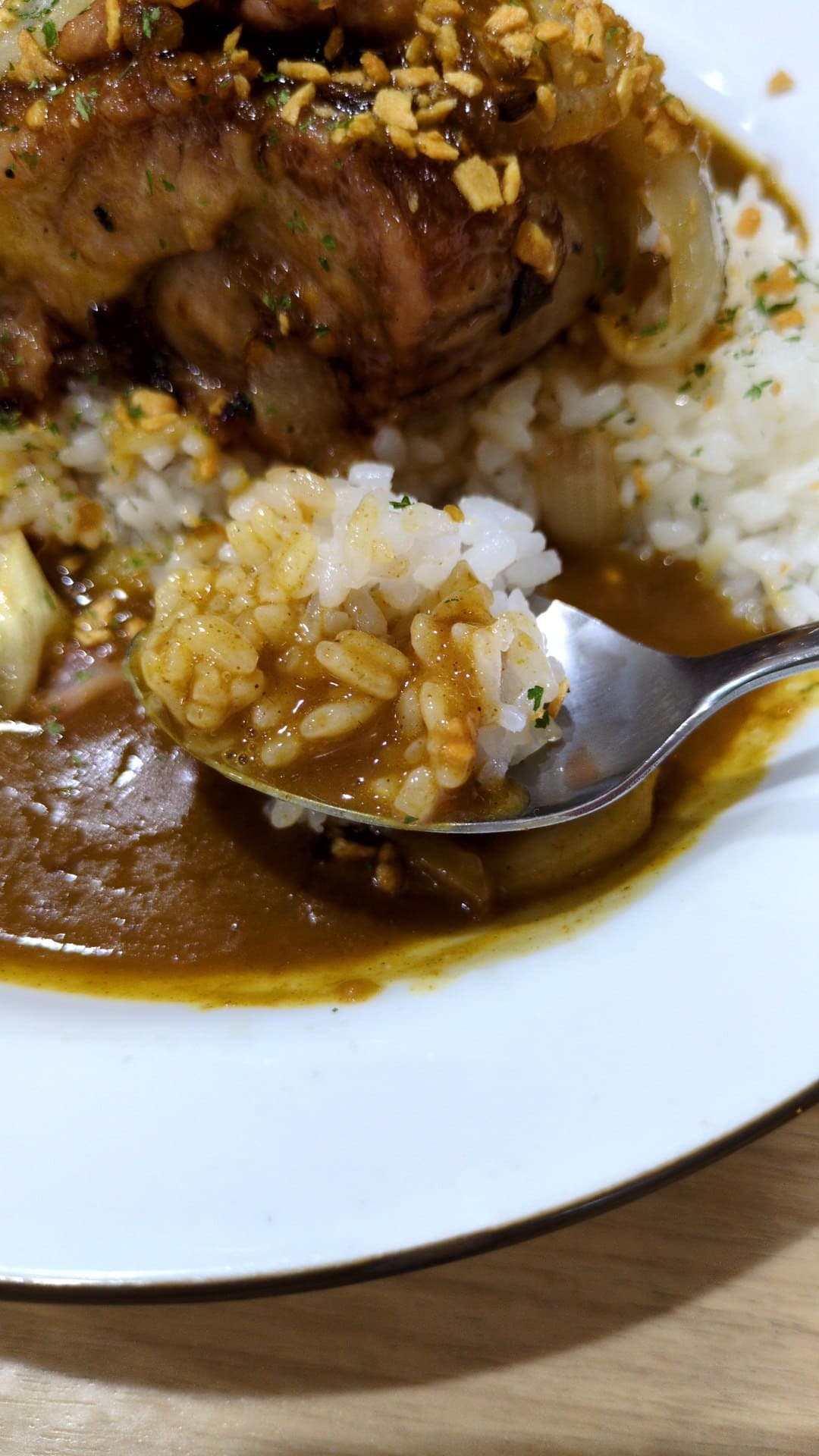 CoCo壱 ホロ肉ドカンと豪快カレー　食べる２