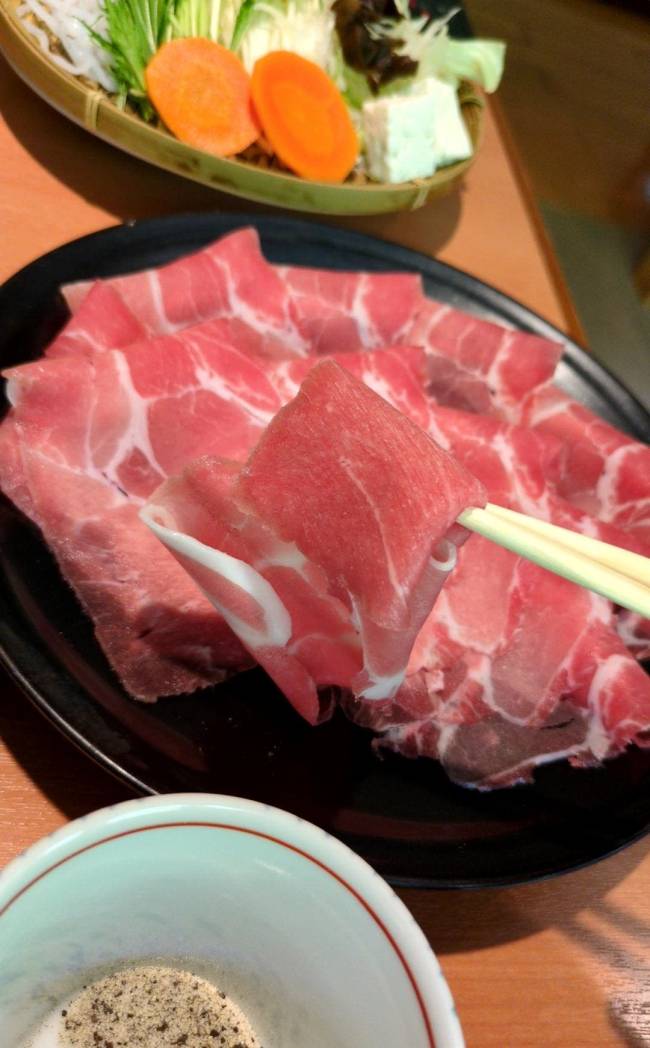 天山湯治郷　箱根山麓豚の温泉郷くぐり 豚