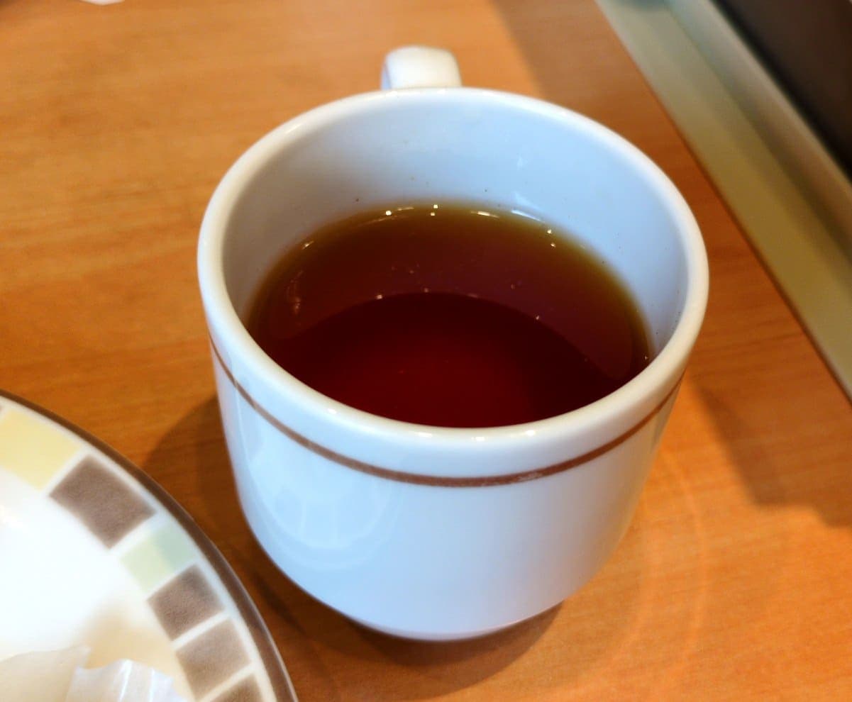 サイゼリヤ　アップルタルト&ジェラート　紅茶