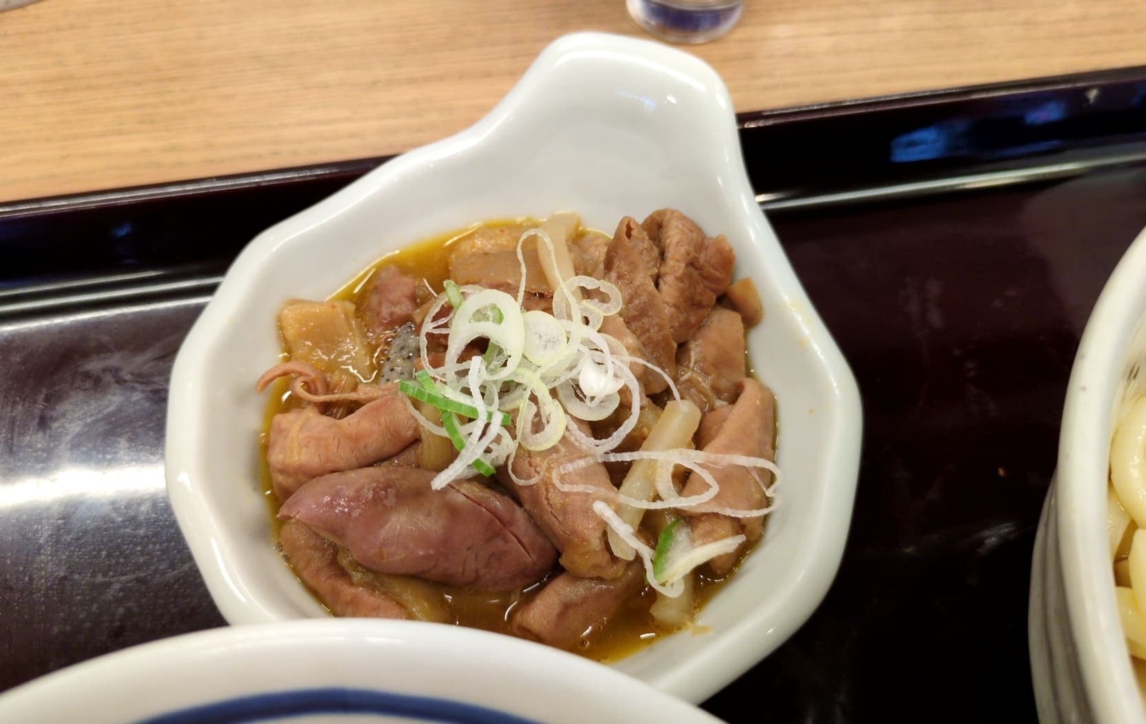 山田うどん食堂　超得山田セット　もつ