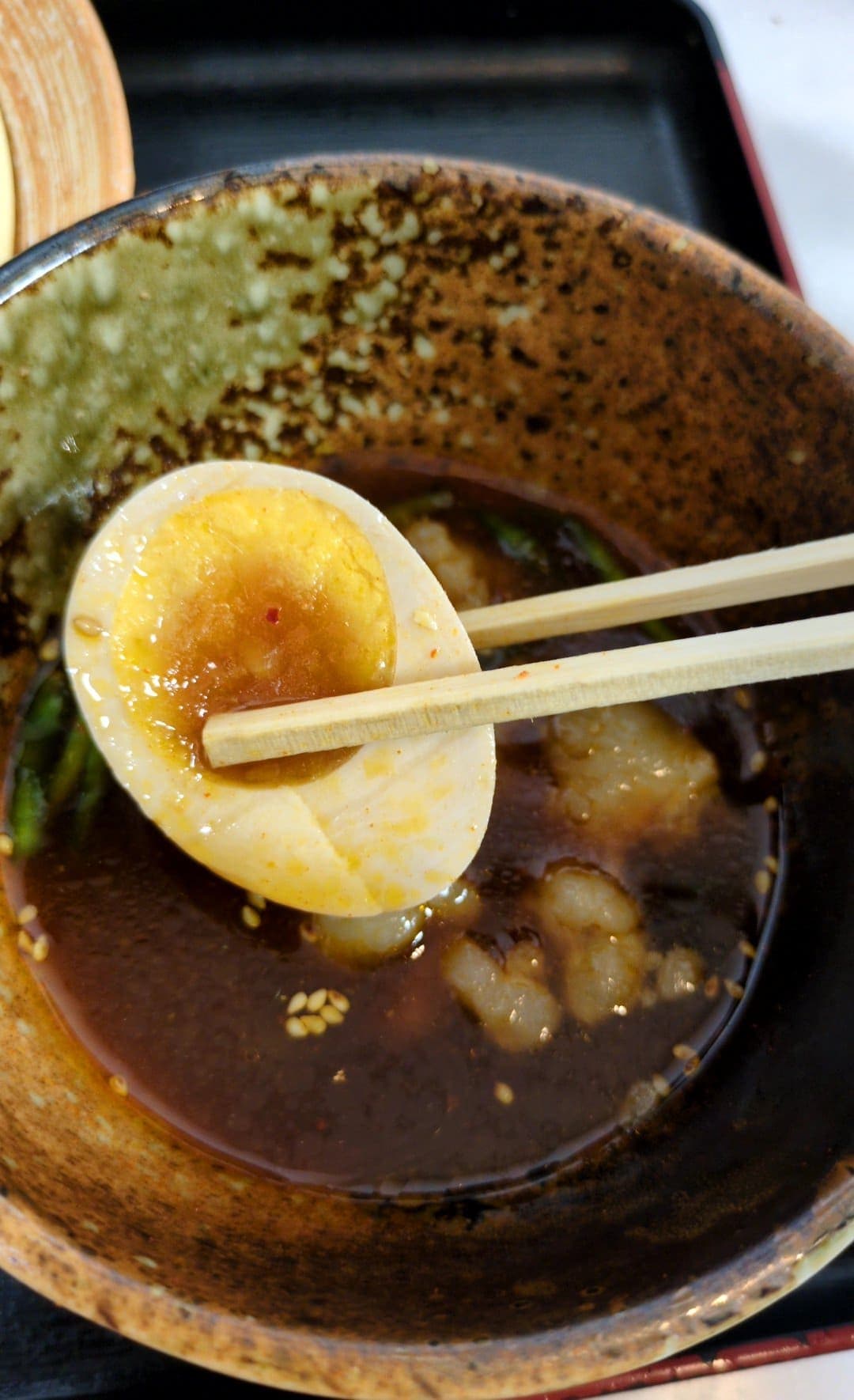 えきめんや ゴロっと牛もつつけそば 食べる煮卵