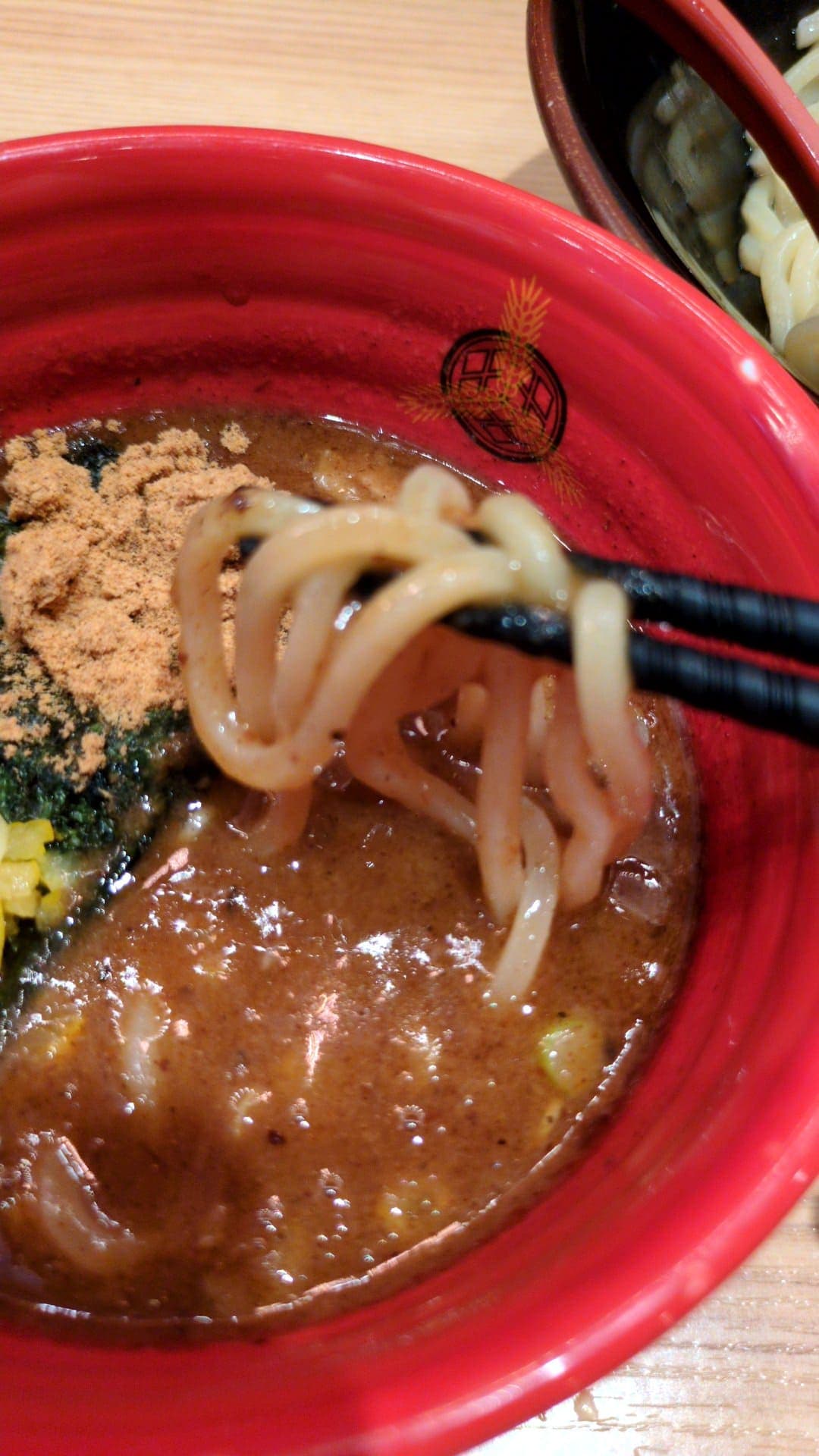 三田製麺所 特濃つけ麺 食べる1