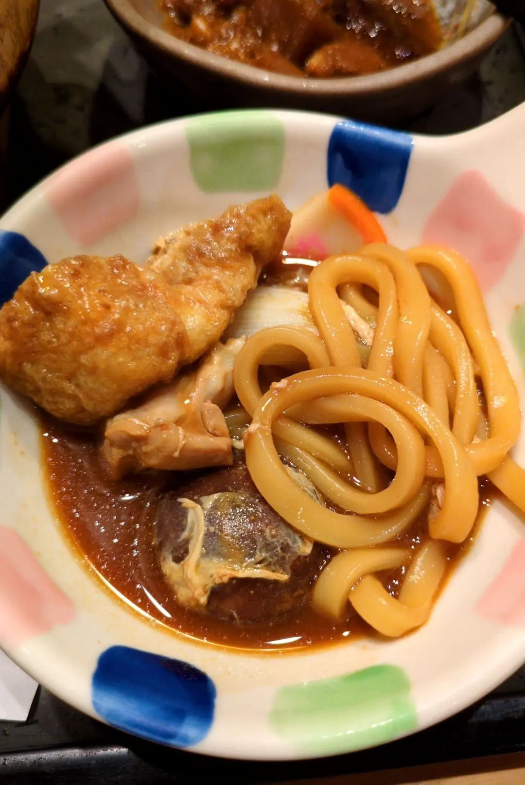 若鯱家　味噌煮込みうどん＋牛すじどて味噌煮　食べる１