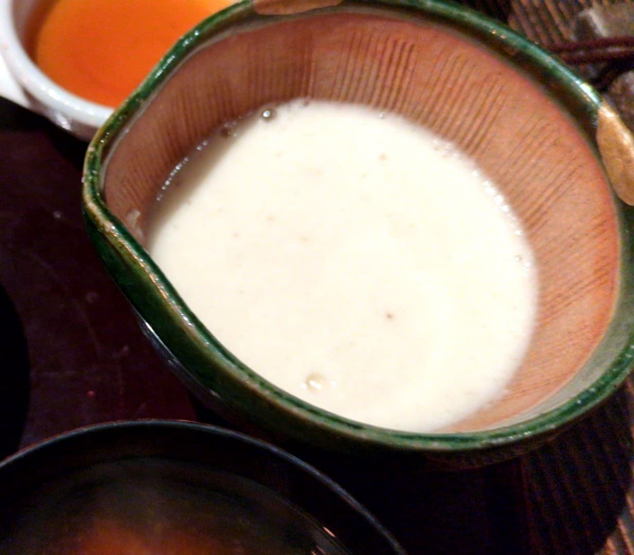 箱根の温泉「天山湯治郷」　麦とろごはん　とろろ