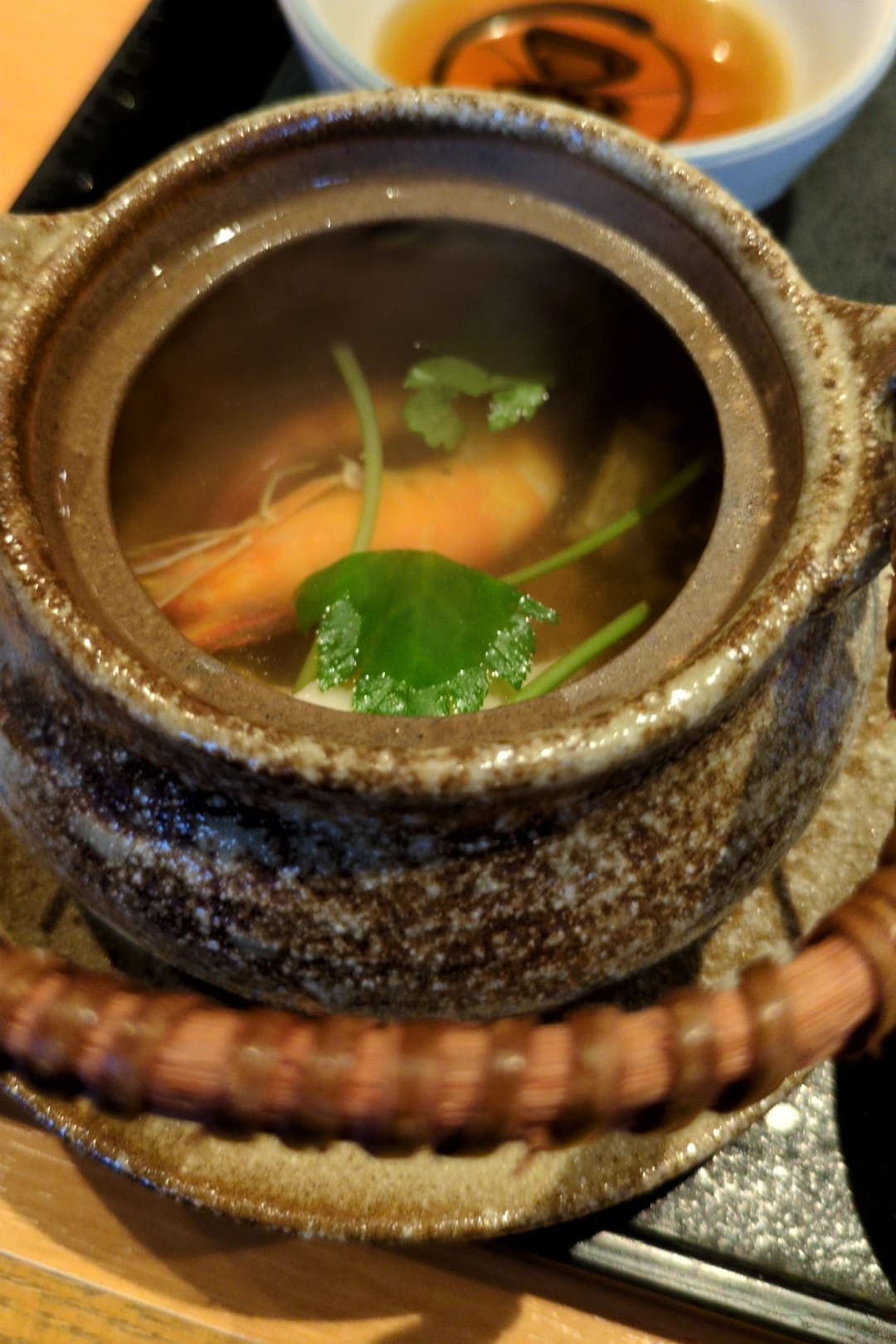 木曽路　松茸御膳　土瓶蒸し食べる１