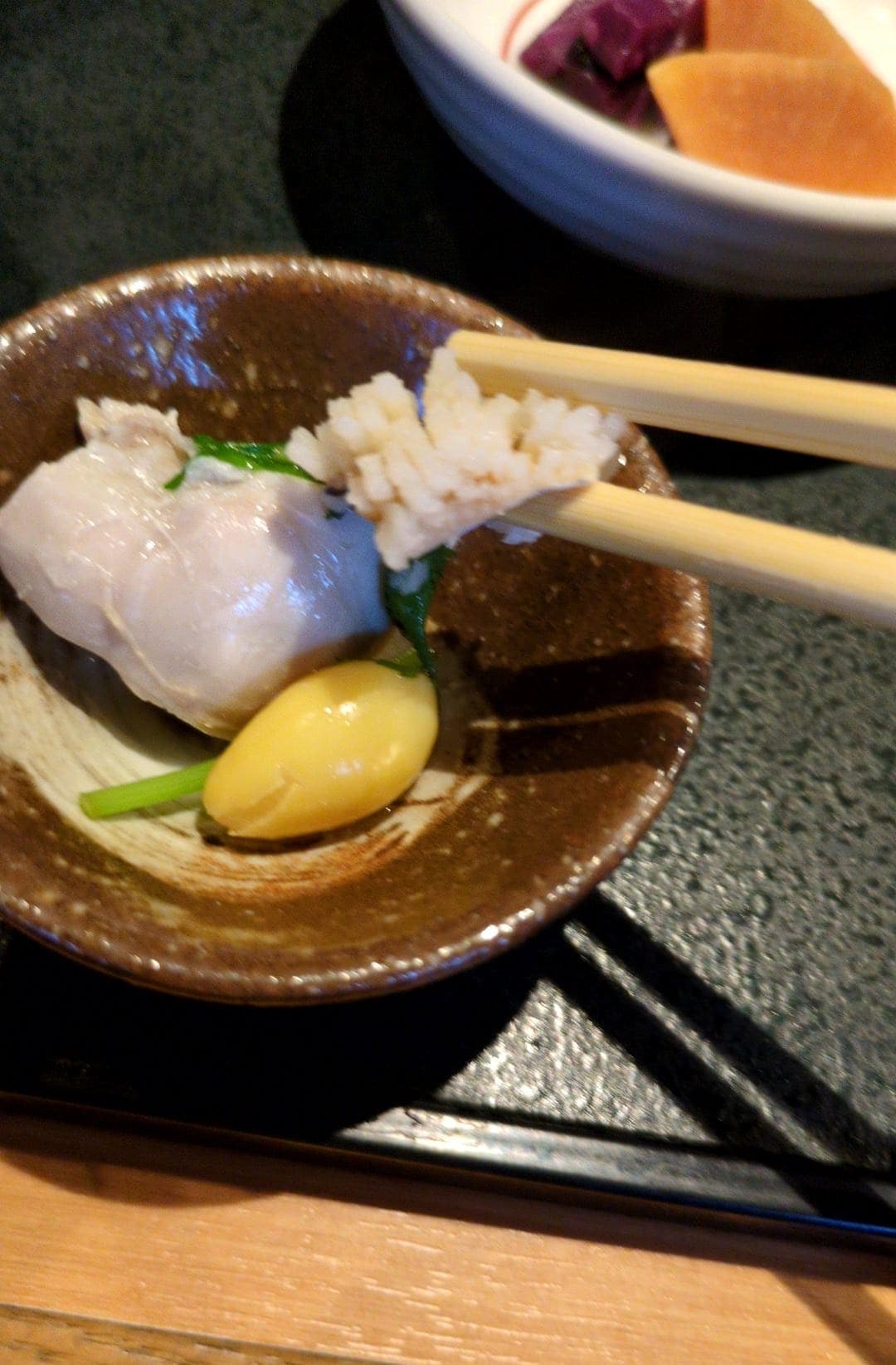 木曽路　松茸御膳 土瓶蒸し　食べる２