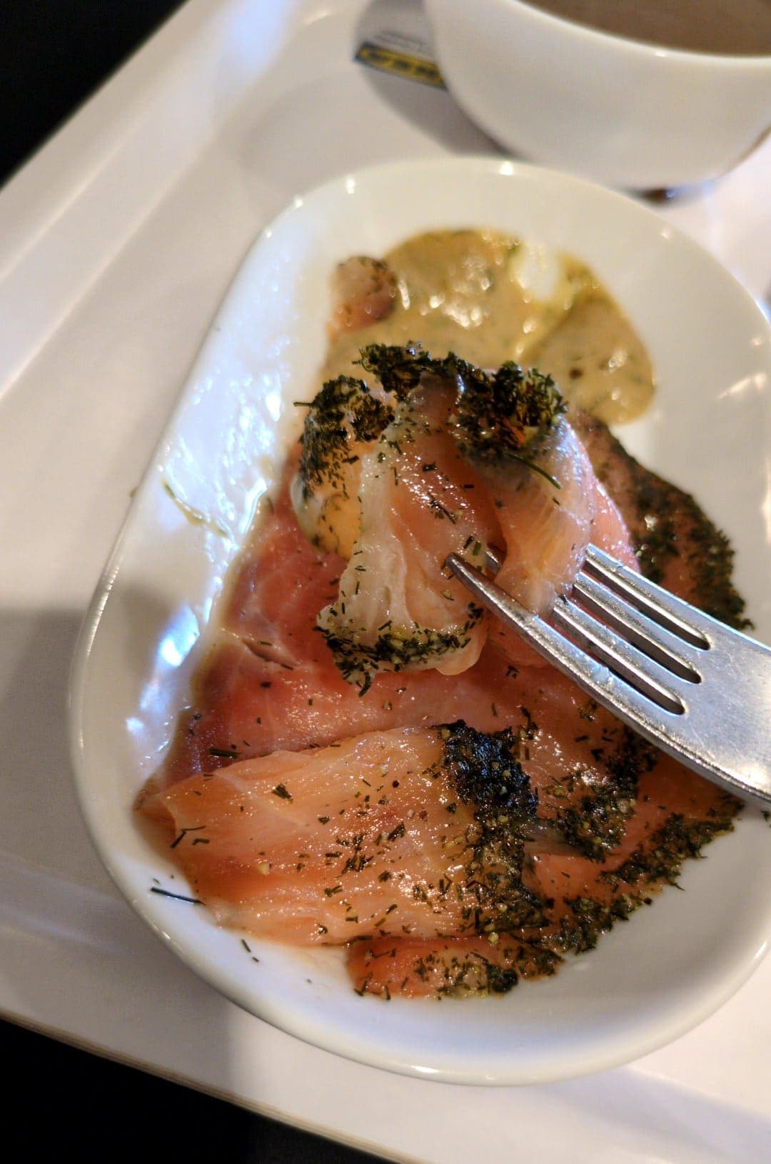 IKEA横浜レストラン サーモン食べる